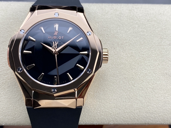 ウブロコピー時計全体デザイン